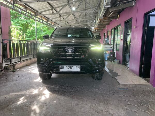 Fortuner GR 2023 (2)