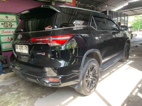 Fortuner GR 2023 (4)