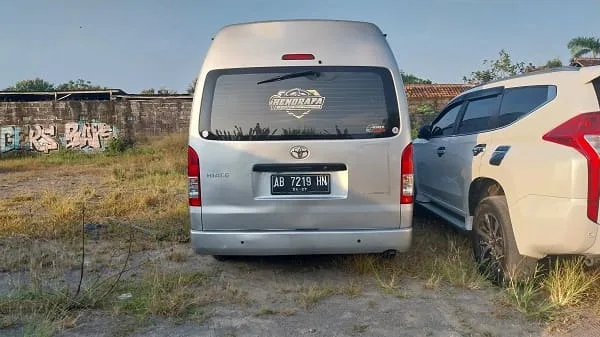 Hiace Commuter 1 (4)
